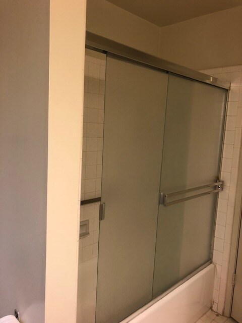 Bathroom - 3515 Chestnut Ave