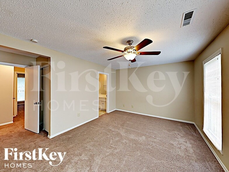 Building Photo - 6417 Pineburr Ct