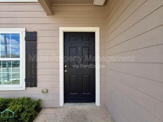 Building Photo - 10950 Chippewa Trce