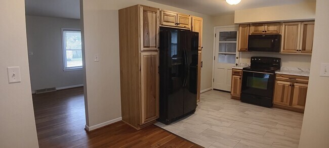 Building Photo - Christiansburg, 3 BR / 2 BA, Available Now