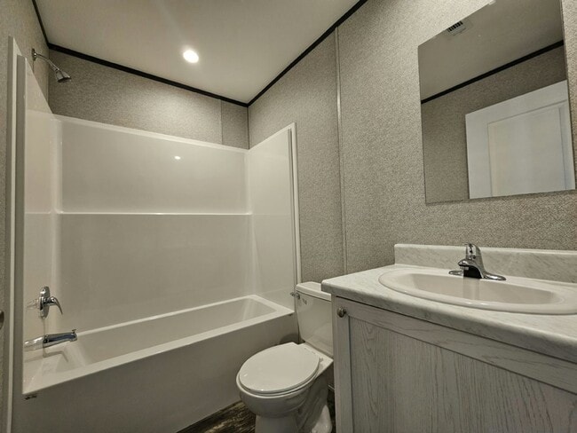 Building Photo - 1053 Myakka Dr