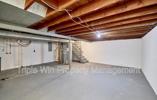 Building Photo - 2770 Dove Dr