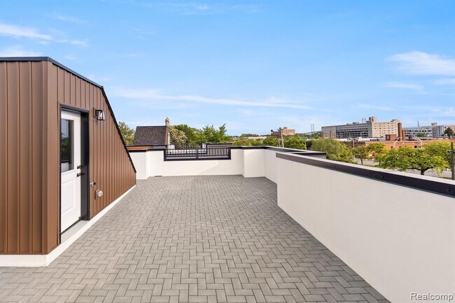 Building Photo - 2037 11th St