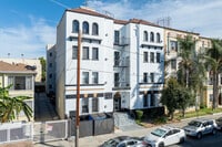 Building Photo - Chateau Los Feliz