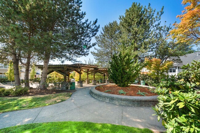 Building Photo - 10657 SW Adele Dr