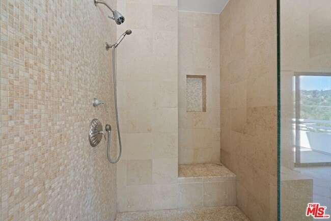 Building Photo - 15656 Crownridge Pl