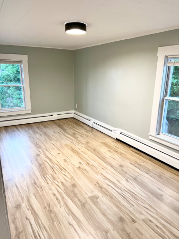 Building Photo - 143 Main St