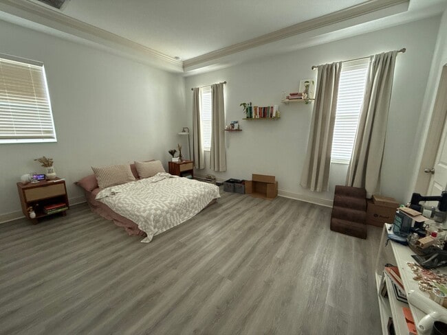 Building Photo - Beautiful 3 bedroom home near Downtown St ...