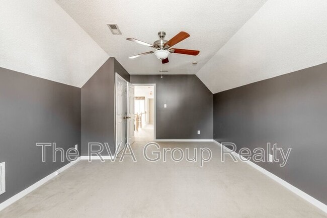 Building Photo - 10528 Runnymeade Dr