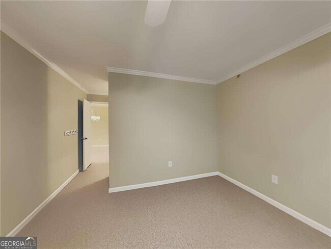 Building Photo - 1217 Highland Bluff Dr S E