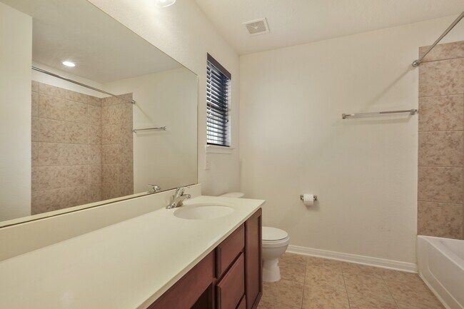 Building Photo - 7239 Mountain Prairie Dr