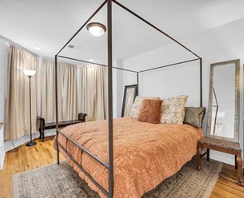 Building Photo - 2626 N Sawyer Ave