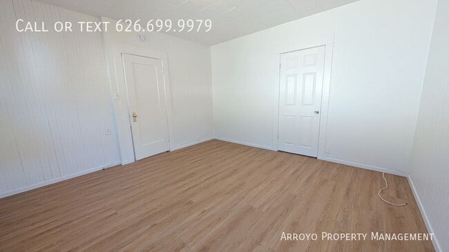 Building Photo - 157 Norumbega Dr