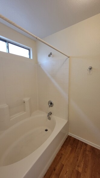 Building Photo - 818 E Monteleone St