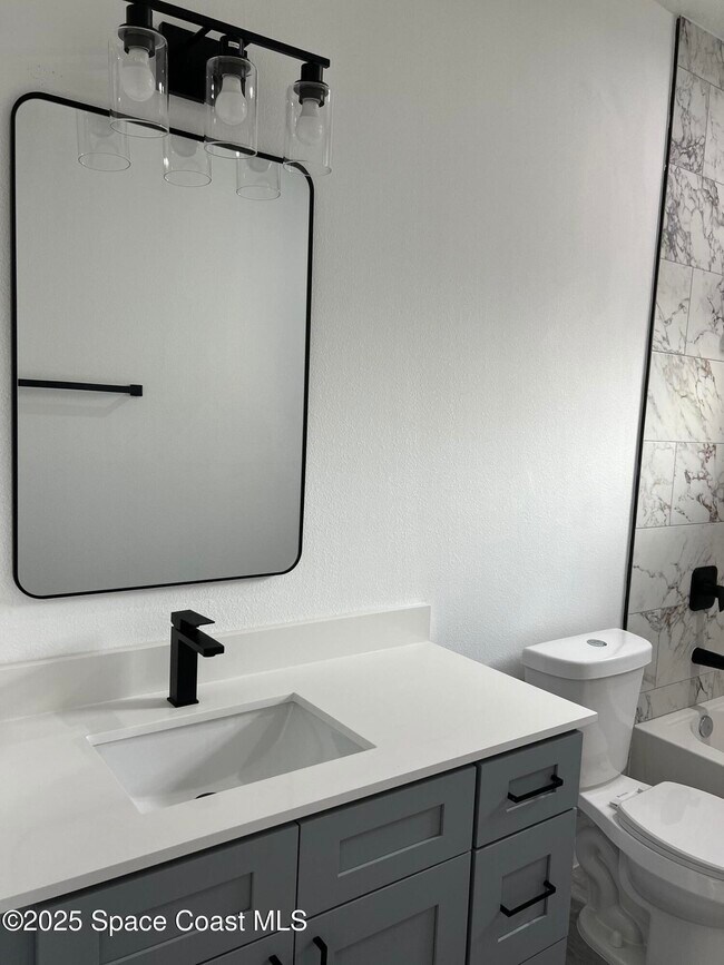 Building Photo - 200 Farley St