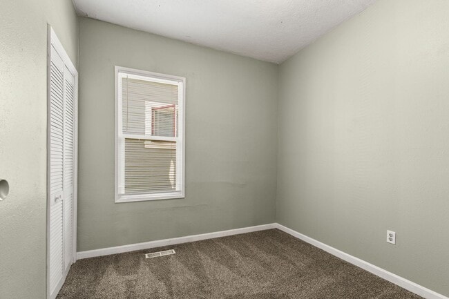 Building Photo - Spacious 3 bedroom, 1 Bath House in Inner SE Portland - Everything Right at Your Doorstep!
