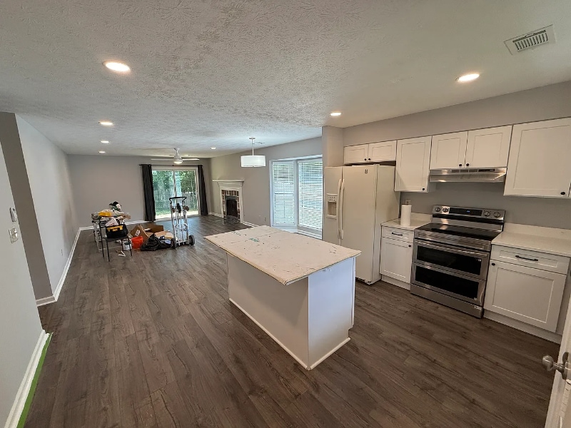 Building Photo - 5085 Village Green Way