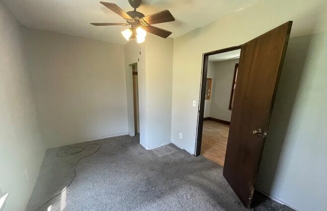 Building Photo - Comfortable  3-Bedroom Home in Cleveland