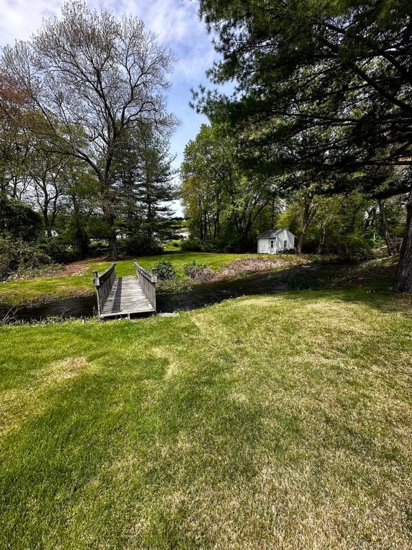 Building Photo - 10 Herster Dr