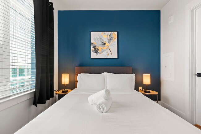 Building Photo - 2317 W Grace St