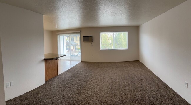 Building Photo - 1416 N McDonald Rd