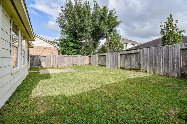 Building Photo - 20615 Maple Rain Ct