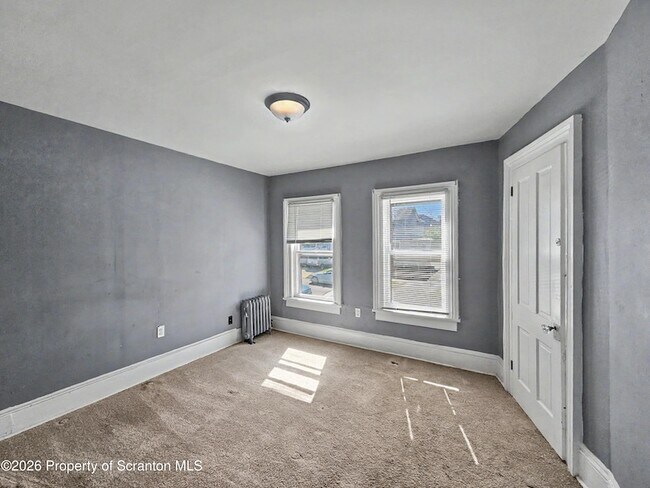 Building Photo - 1019 N Irving Ave