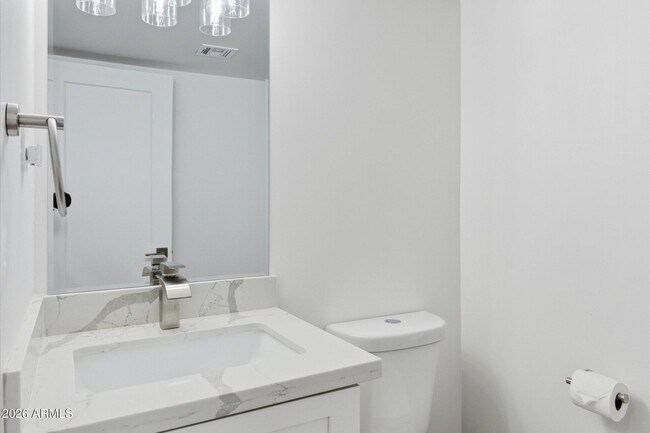 Building Photo - 4308 N Parkway Ave