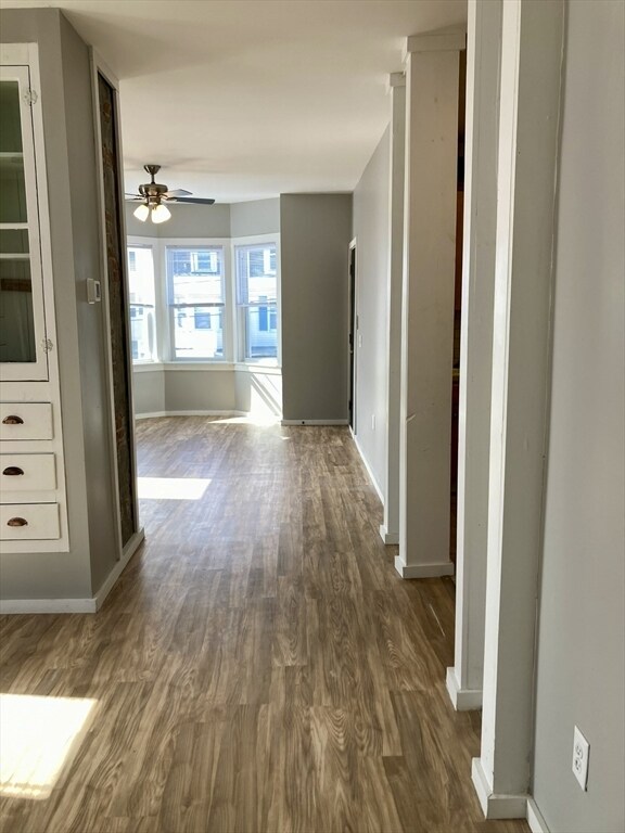 Building Photo - 49 Linden St