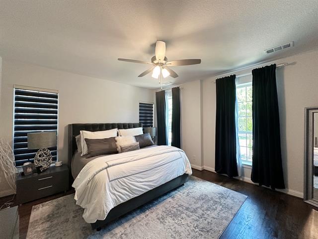 Building Photo - 8721 Paradise Dr