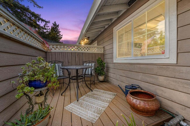 Building Photo - 821 Florin Rd