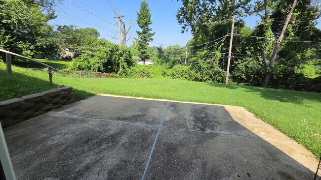 Building Photo - 5205 Auriesville Ln