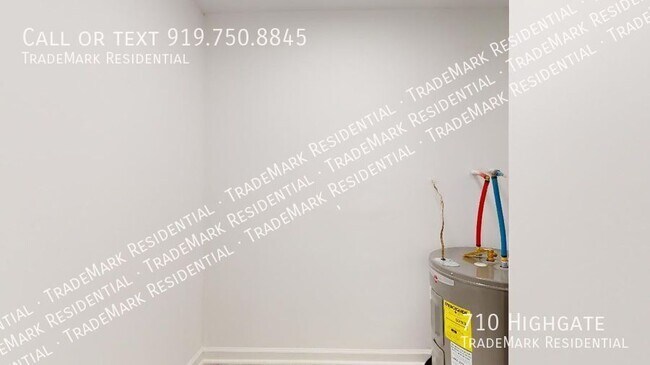 Building Photo - 710 Highgate-