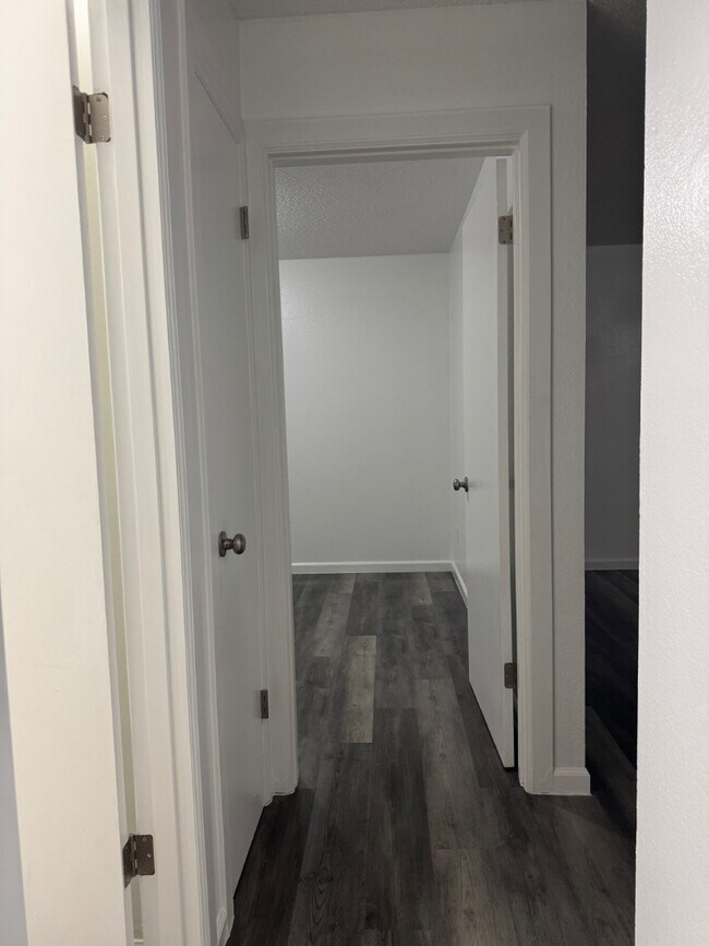 Building Photo - 1111 N L St