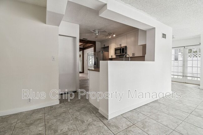 Building Photo - 43 Aegean Ave