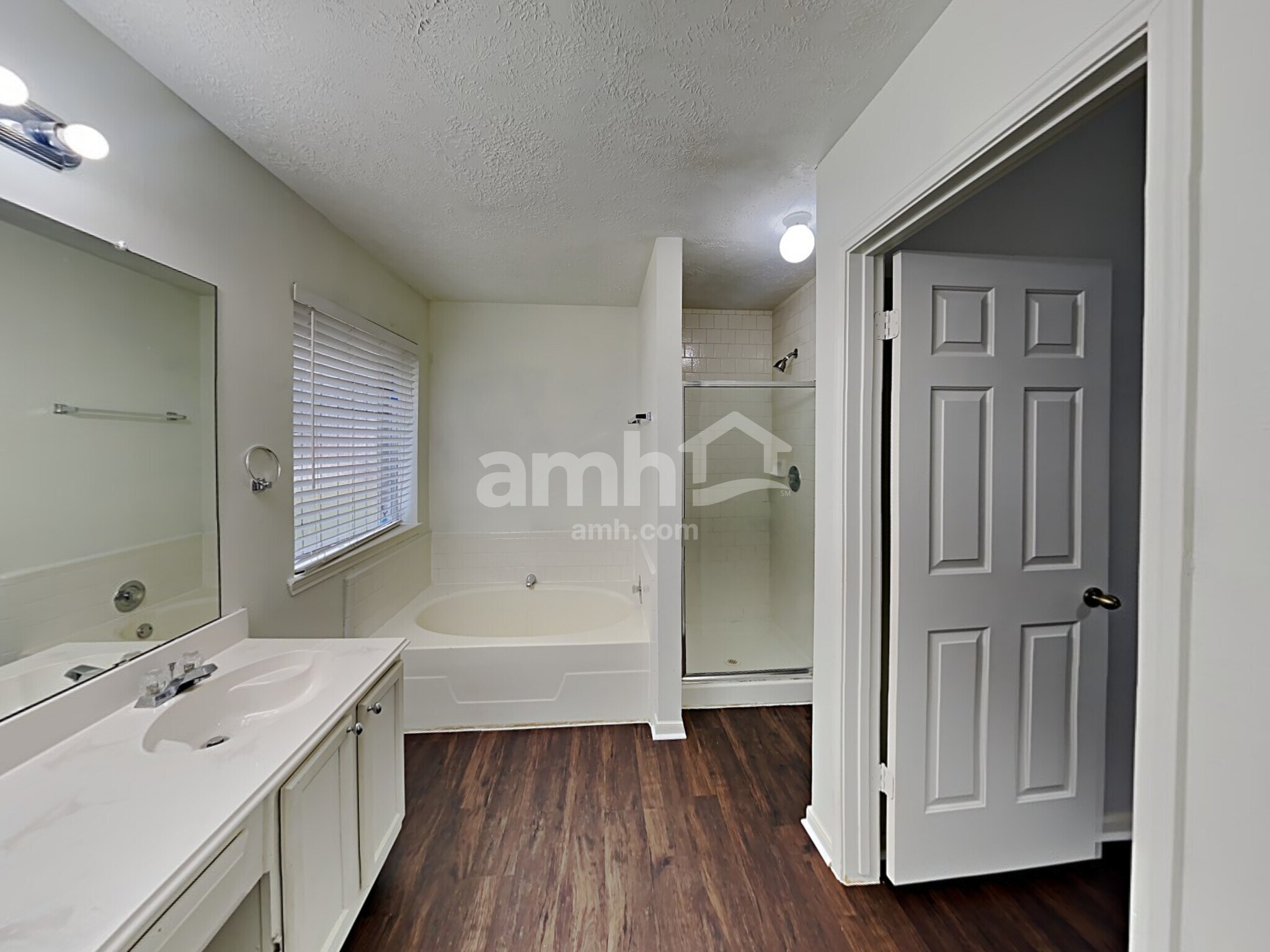 Building Photo - 16306 Jast Dr