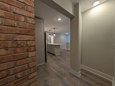 Building Photo - 1212 N La Salle Dr