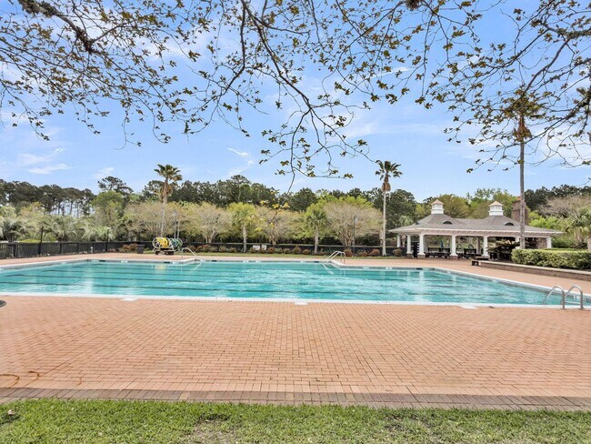 Building Photo - Beautiful 4BR/2.5BA Home in Highly Desirable Park West