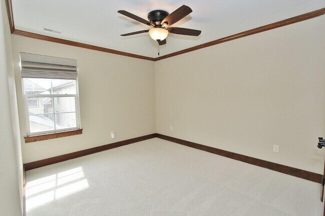 Building Photo - Patio Home in Downtown Eagle!