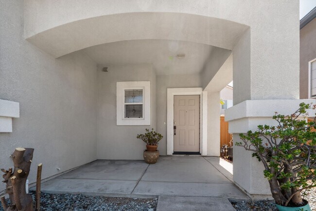 Building Photo - 10009 Kika Ct