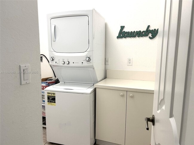 Building Photo - 11562 NW 80th St