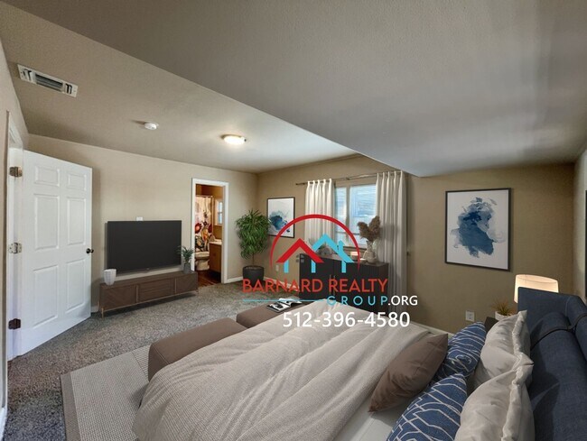 Building Photo - Available March 21: 3 Bed/2 Bath in Established Neighborhood