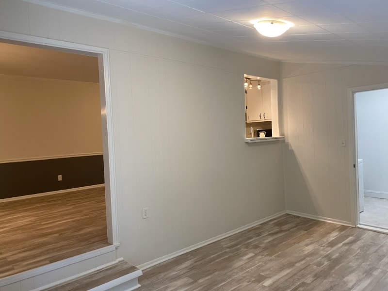 Building Photo - 416 E Rowan St