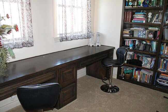 Building Photo - 2922 Ivory Creek