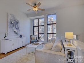 Building Photo - 636 Garden District Dr