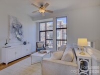 Building Photo - 636 Garden District Dr