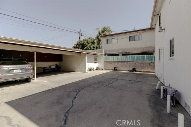 Building Photo - 1217 N Kingsley Dr