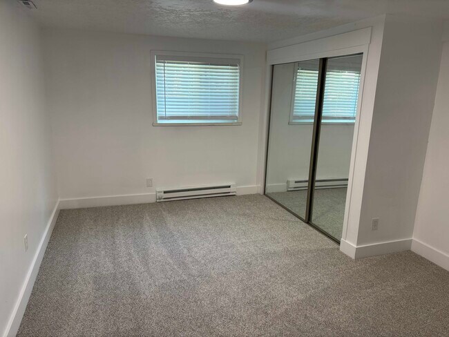 Building Photo - 7734 S 1100 E