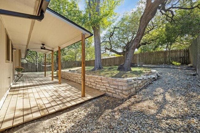 Building Photo - 8405 Loralinda Dr