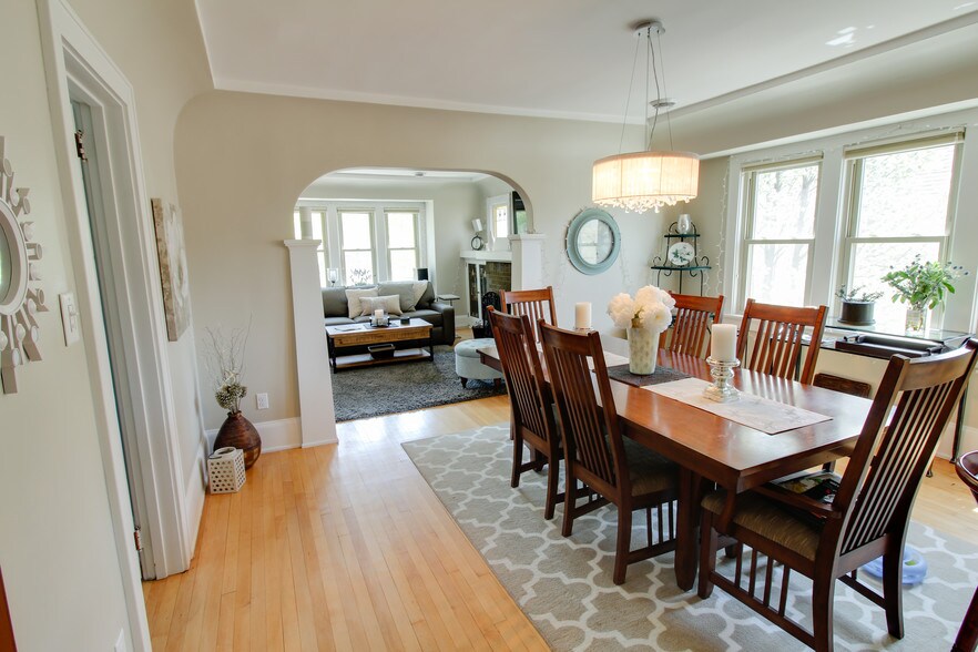 Dining room Open to Kitchen - 1623 N Astor St